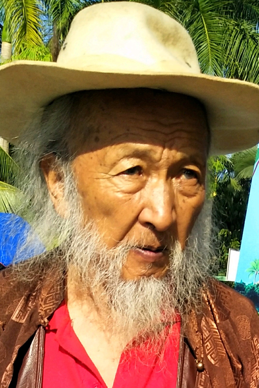 随拍 傣族老人 - vivo官方社区