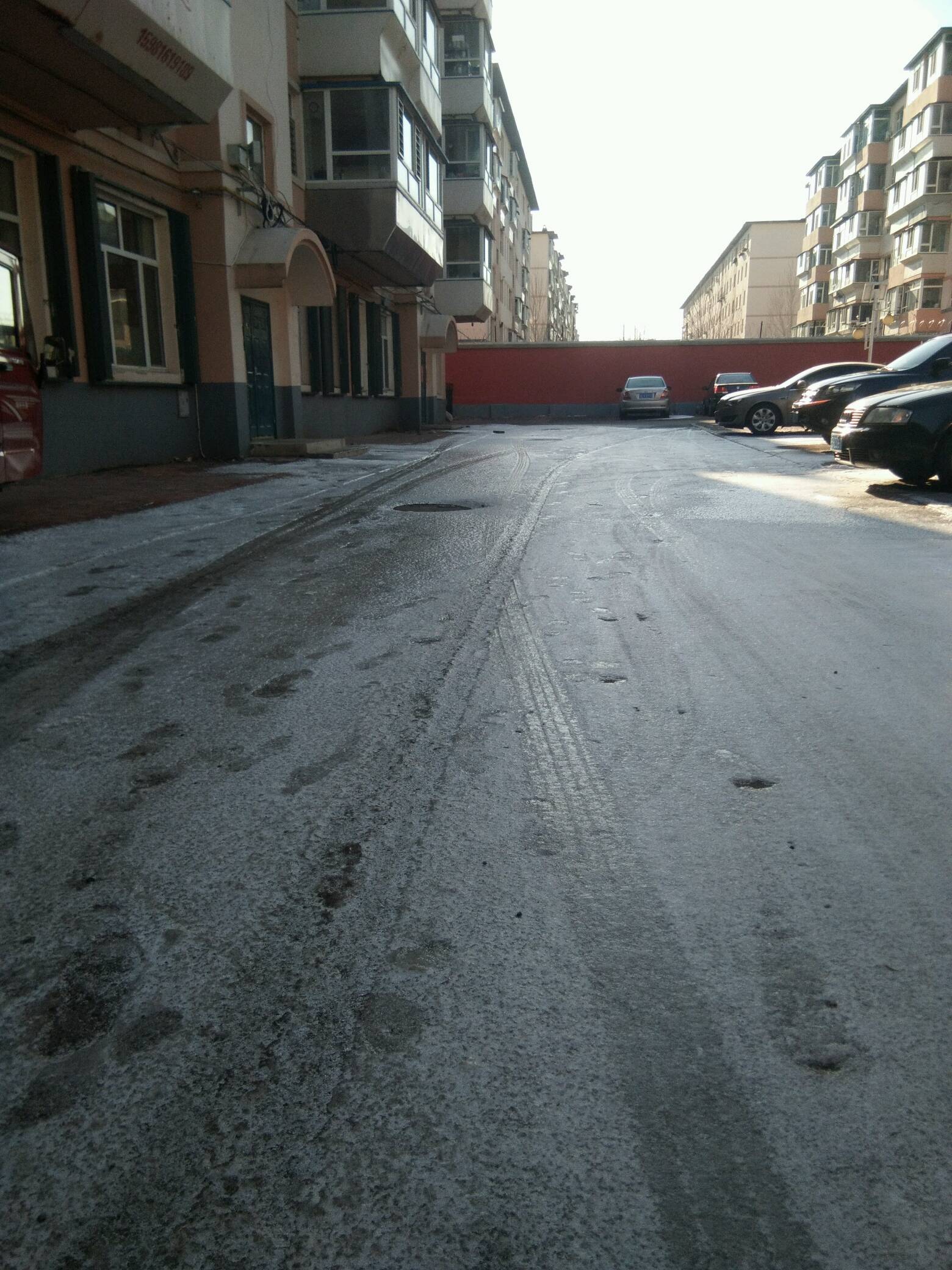 梅河口铁北1163栋楼201937道面如镜面