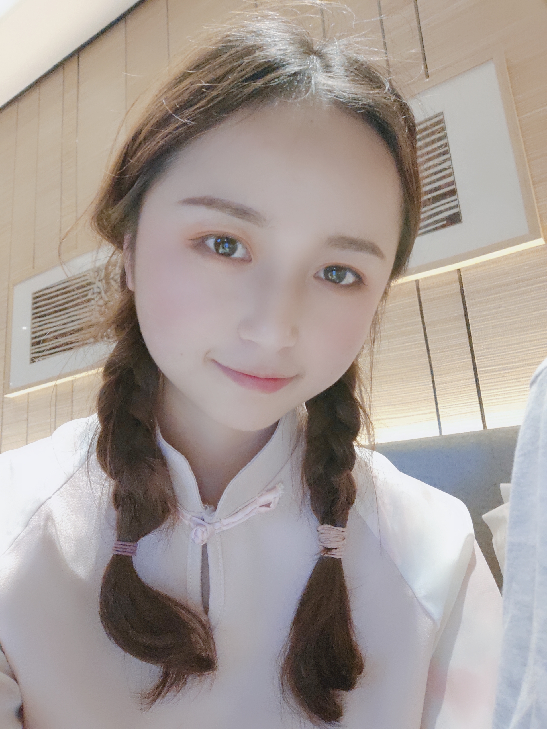 两个麻花辫 - vivo官网社区