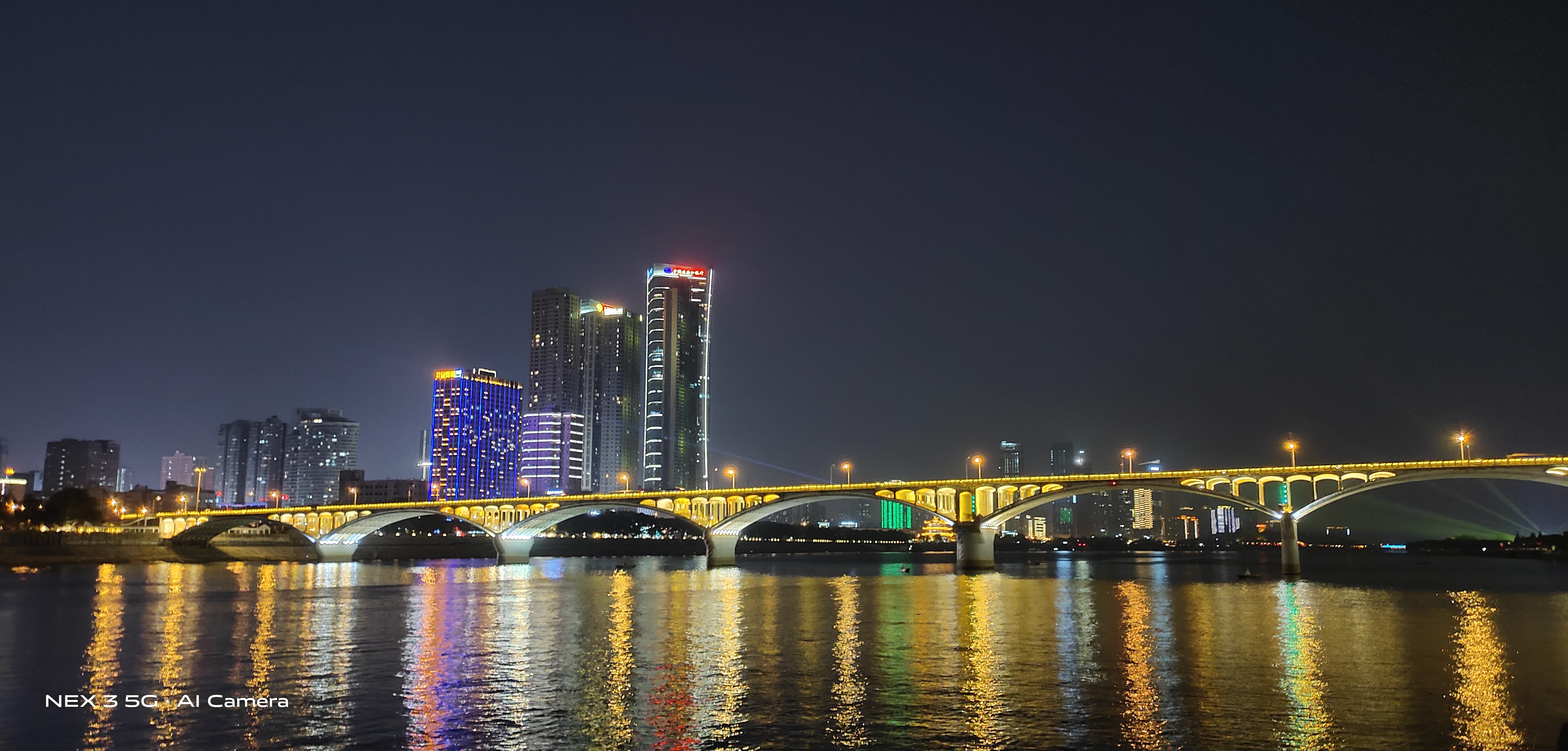 遵义湘江河夜景图片