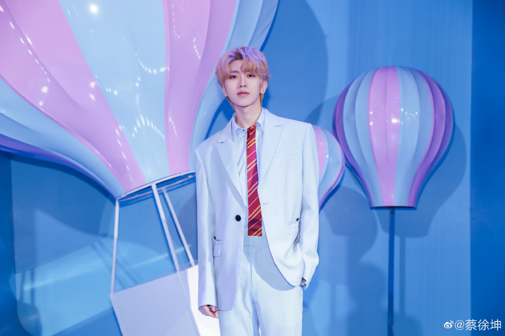 vivo s5美好之夜蔡徐坤生图