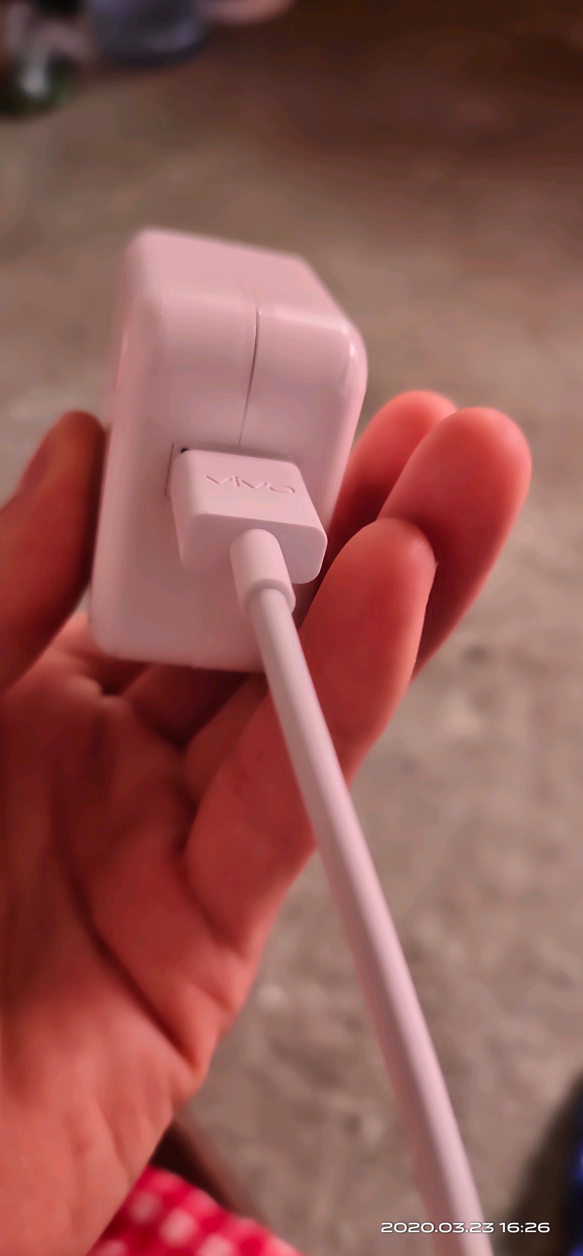 vivoz5充电器我是不是买到假货了