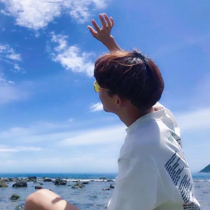 【头像】你不能做我的诗,正如我不能做你的梦 - vivo官方社区