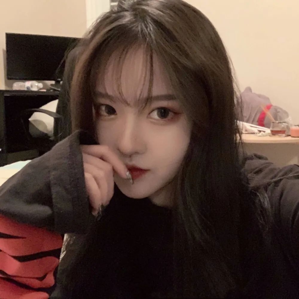 【头像】女生头像 | 以前觉得小狗很容易开心