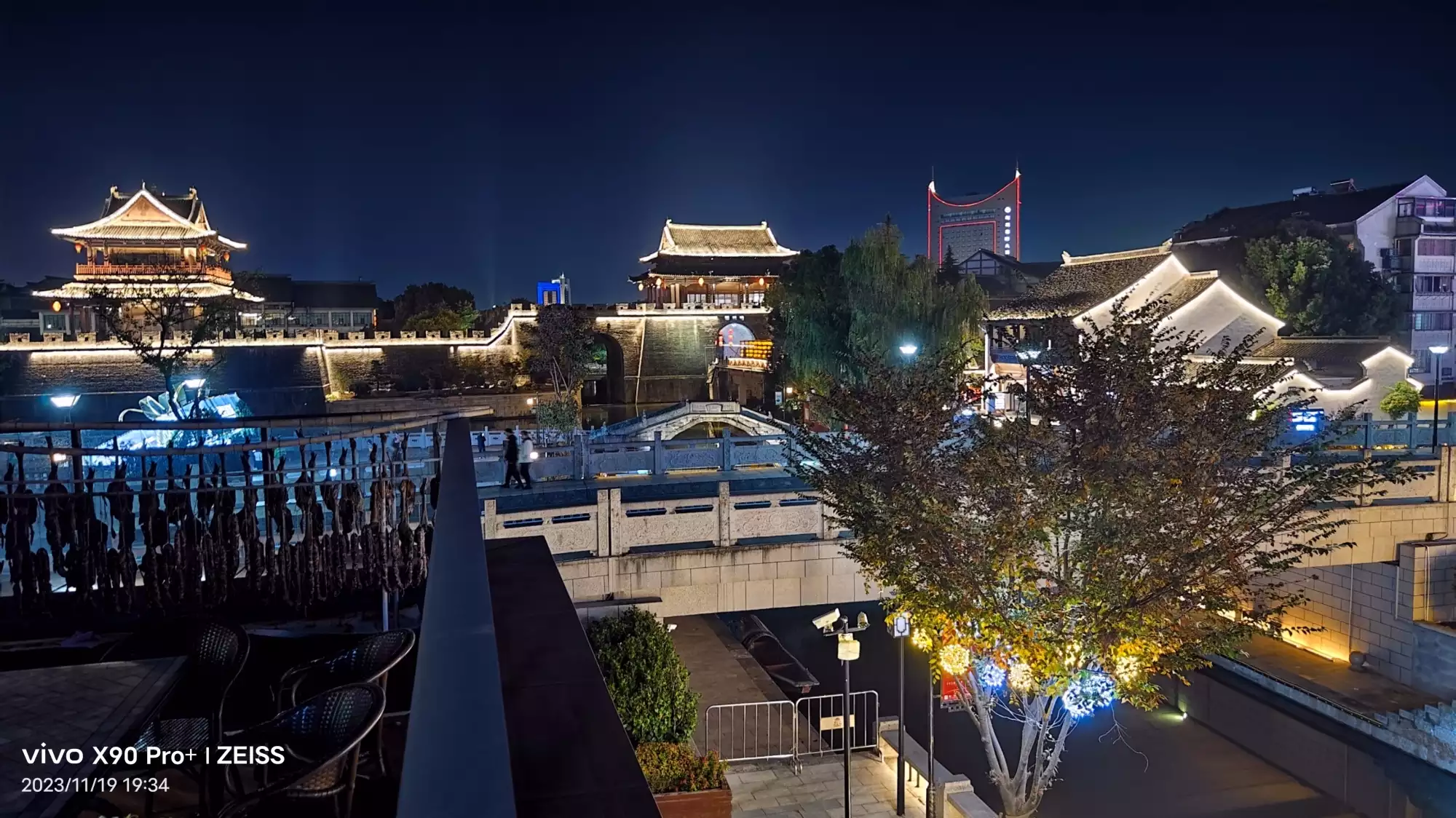 浙江绍兴越城区迎恩门风情水街夜景