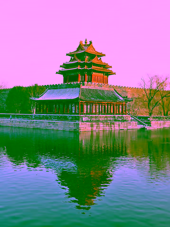 杭州东站返聘绿皮火车 为深夜旅客提供免费过夜休息点-5042号站